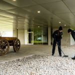 Manching, Bavaria, November 25, 2022: The emergency forces of the riot police searched the surroundings of the Kelten Römer Museum and used metal detectors to find possible traces. A major search operation by the State Criminal Police Department (LKA) and police officers were conducted Friday after stolen from the Manchester Museum of Celtic Gold. The purpose is to ensure further traces. Photo: Lennart Preiss/DPA (photo by lennart Preiss/Pictural Alliance via Getty Images)